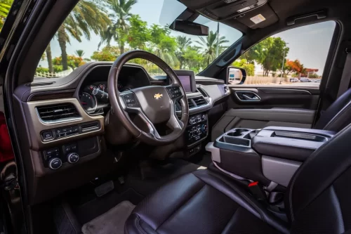 Chevrolet Suburban Black (8 seats)