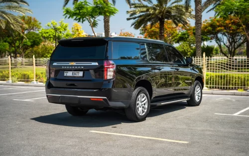 Chevrolet Suburban Black (8 seats)