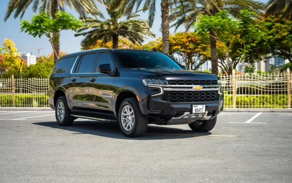 Chevrolet Suburban Black (8 seats)