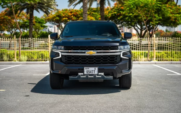 Chevrolet Suburban Black (8 seats)