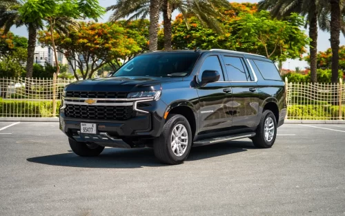 Chevrolet Suburban Black (8 seats)