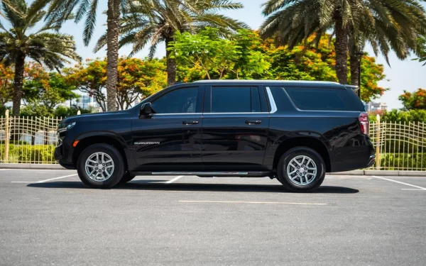 Chevrolet Suburban Black (8 seats)