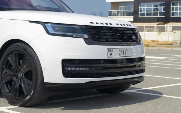Range Rover Vogue 2022 White