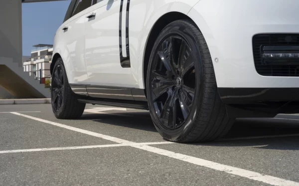 Range Rover Vogue 2022 White