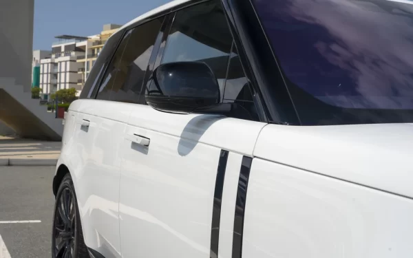 Range Rover Vogue 2022 White