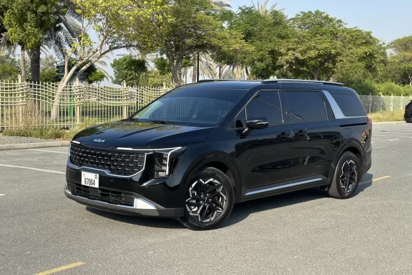 Kia Carnival Black