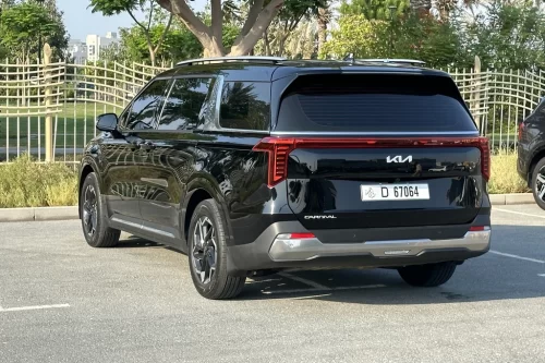Kia Carnival Black