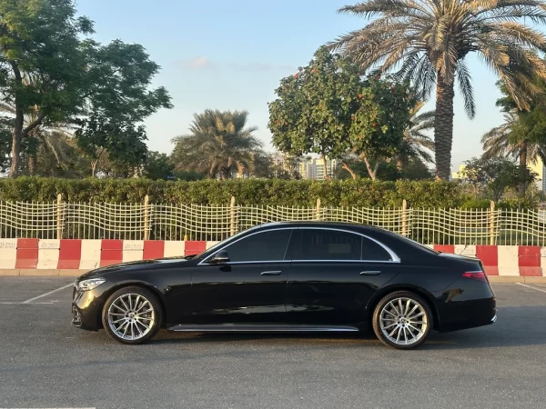 Mercedes-Benz S 500 Black