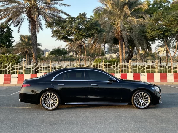 Mercedes-Benz S 500 Black
